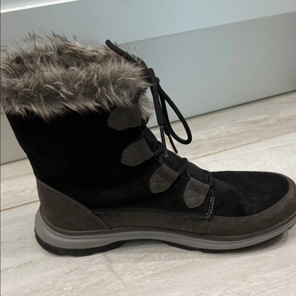 Ryka Black and Brown Fur-Lined Winter Boots - Picture 3 of 5